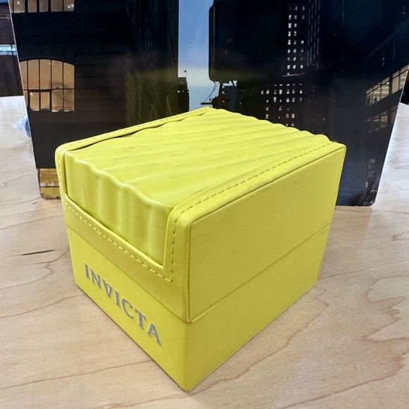 Invicta Men’s 6110 Reserve Quartz Chronograph Watch - Black Rubber Strap - Picture 14 of 15